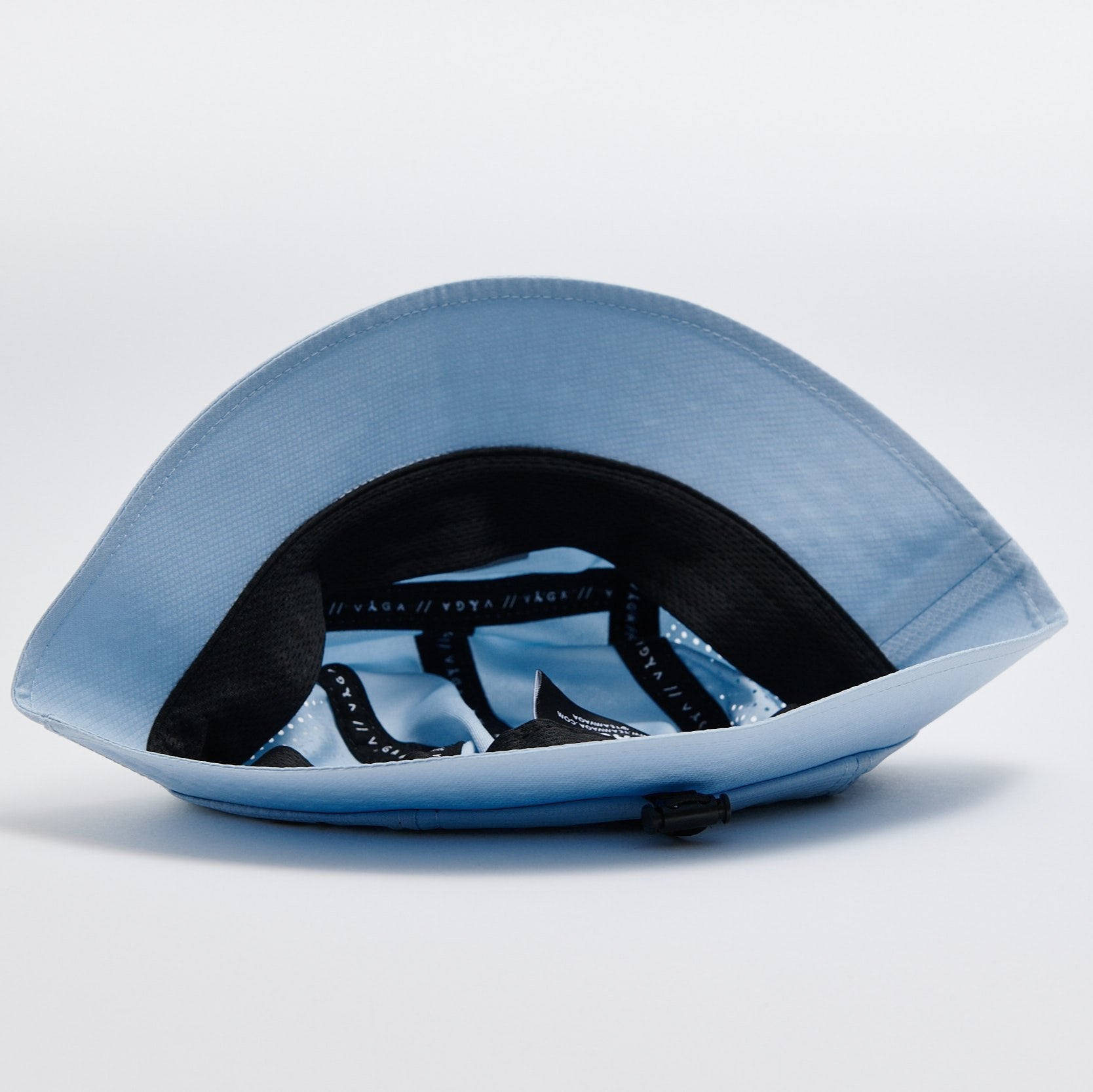 Vaga Feather Bucket Hat