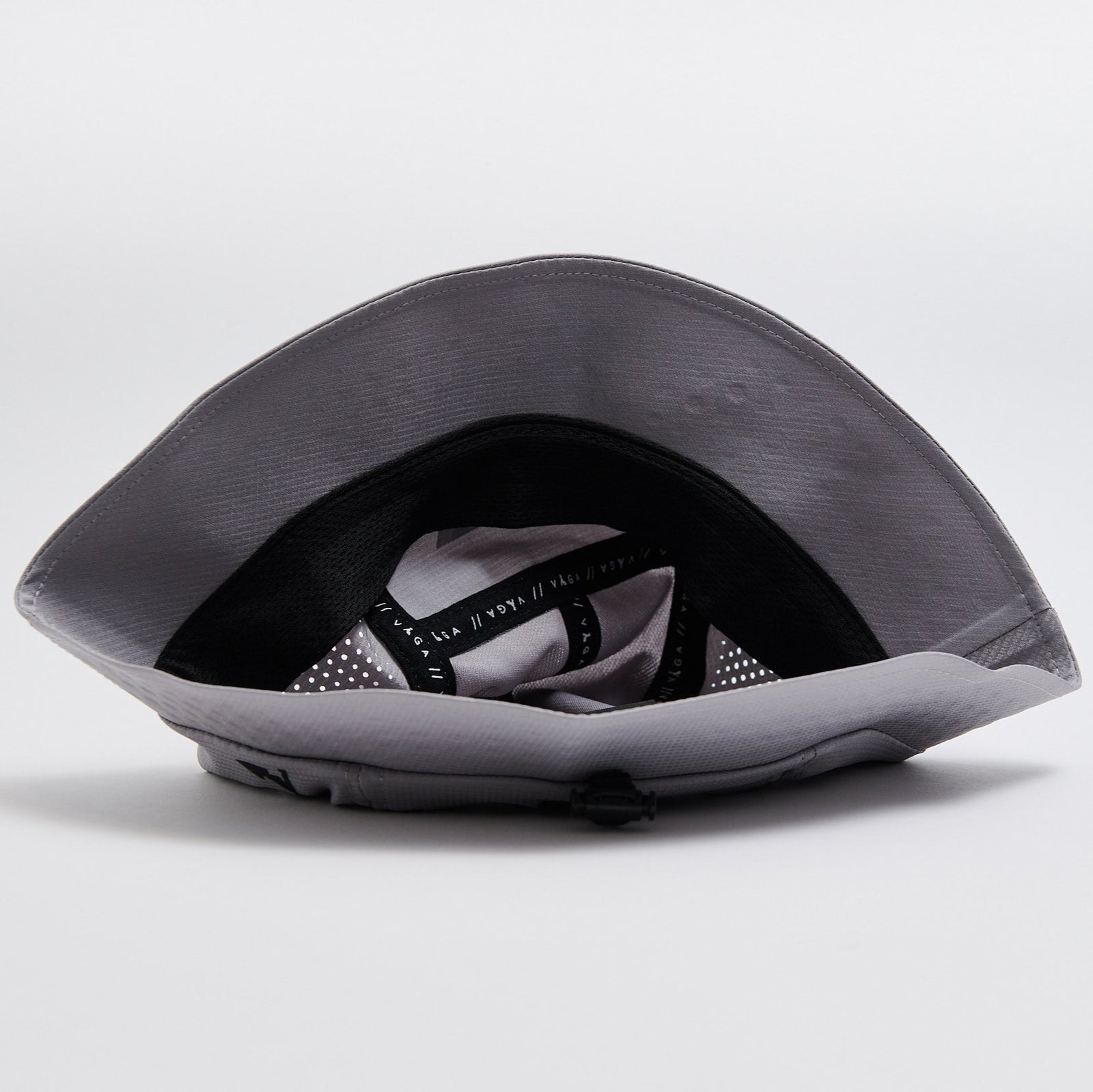 Vaga Feather Bucket Hat