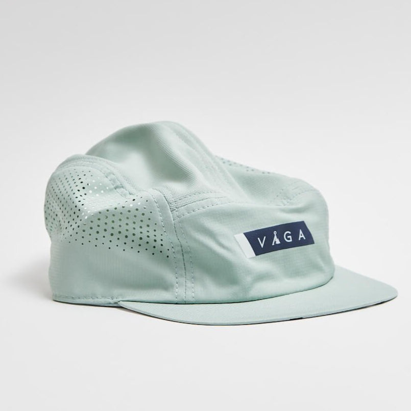 Vaga Feather Cap